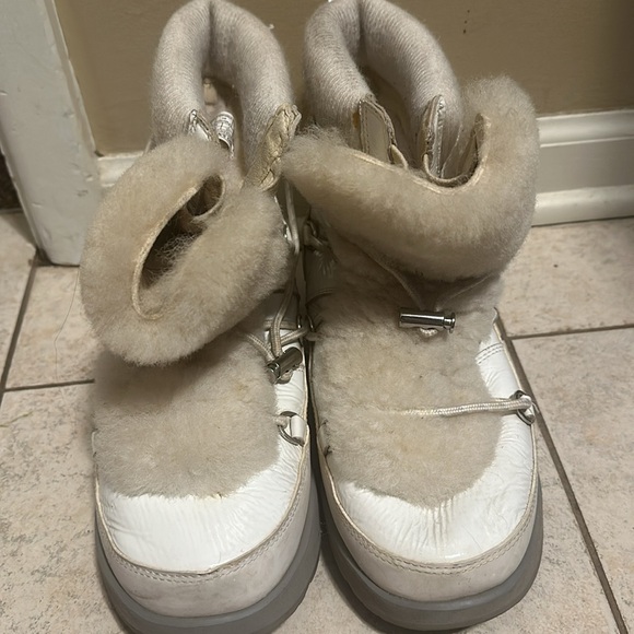 UGG boots - Picture 2 of 5
